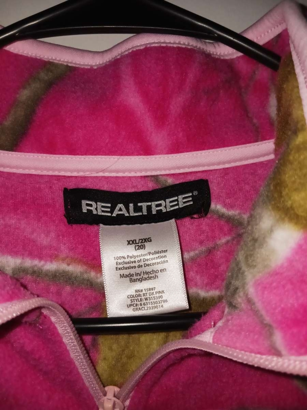 Realtree Hot Pink Camo Fleece Jacket - Picture 2 of 5
